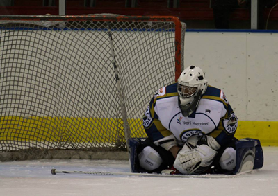 kneepads in use